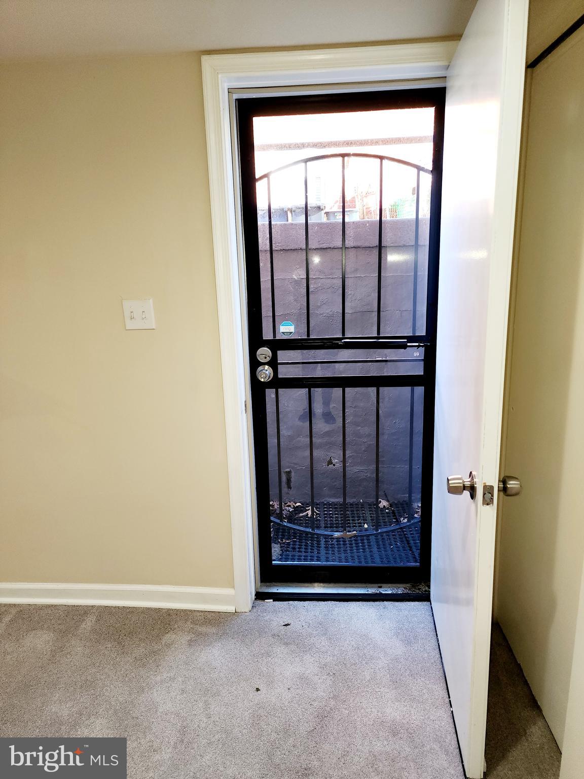 OXON RUN HILLS - Residential Lease