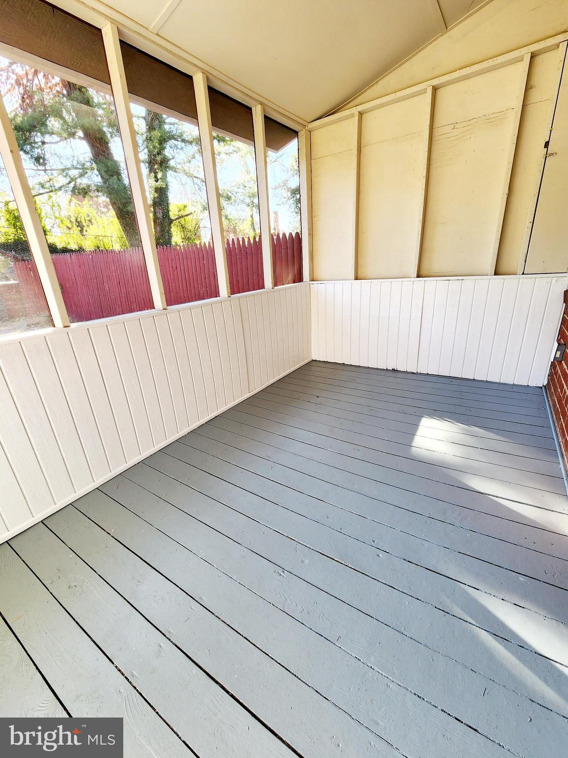 OXON RUN HILLS - Residential Lease