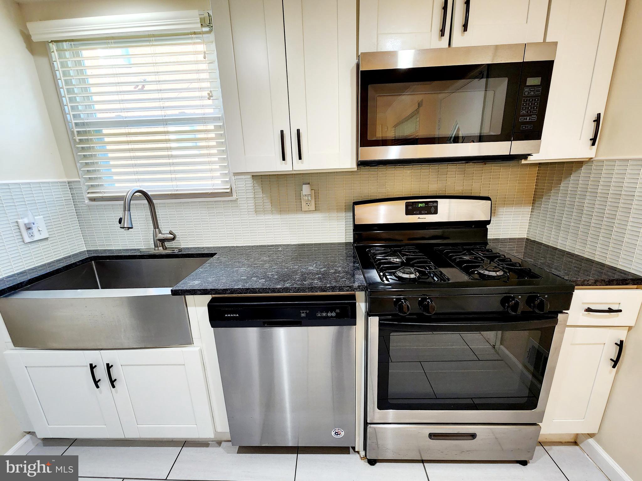 OXON RUN HILLS - Residential Lease