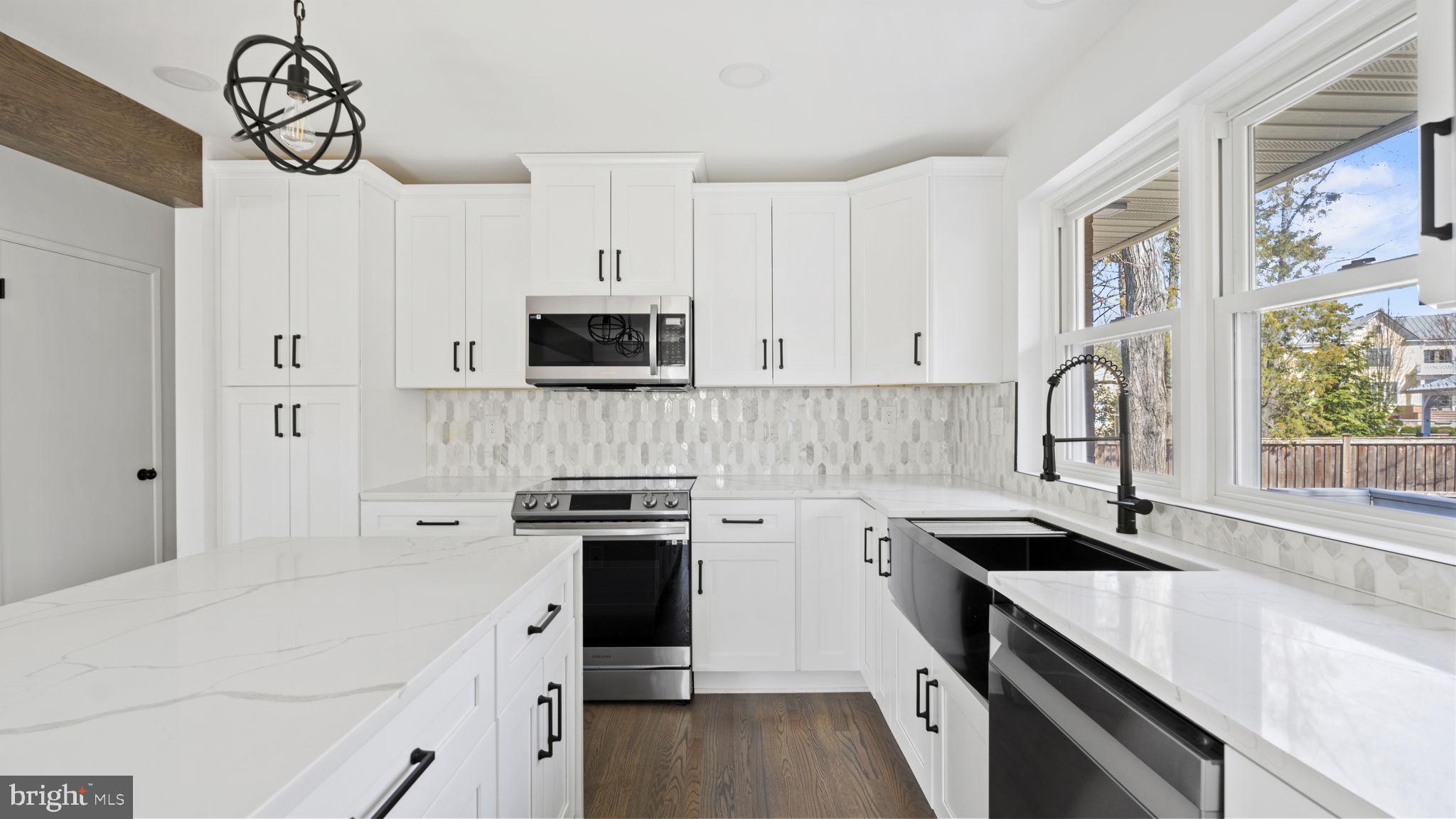 ROBNEL - Residential Lease