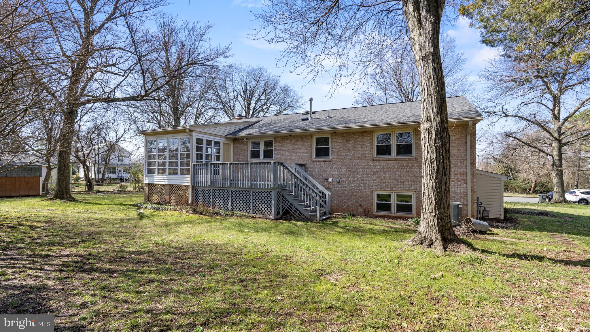 ROBNEL - Residential Lease