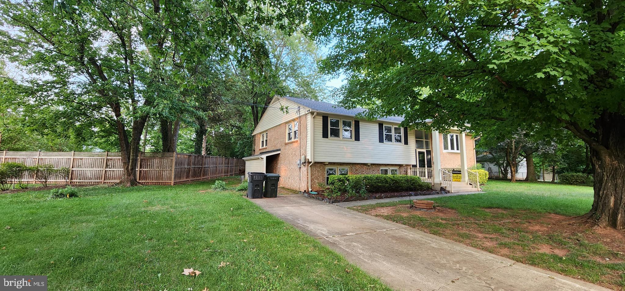 ROBNEL - Residential Lease