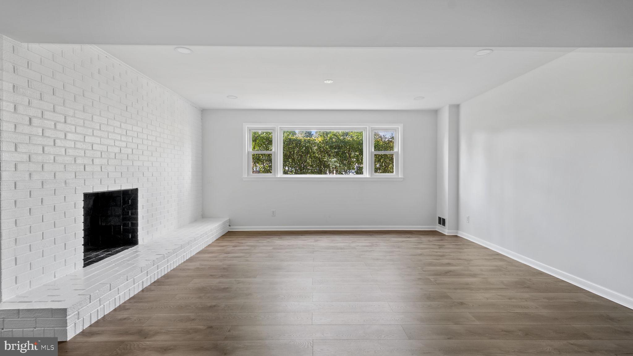 ROBNEL - Residential Lease