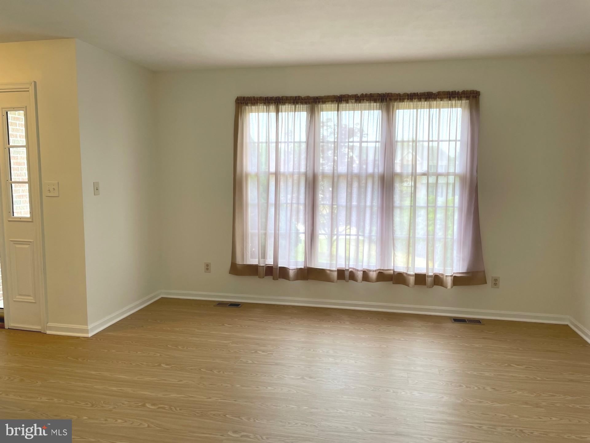 POOLE MEADOWS - Residential