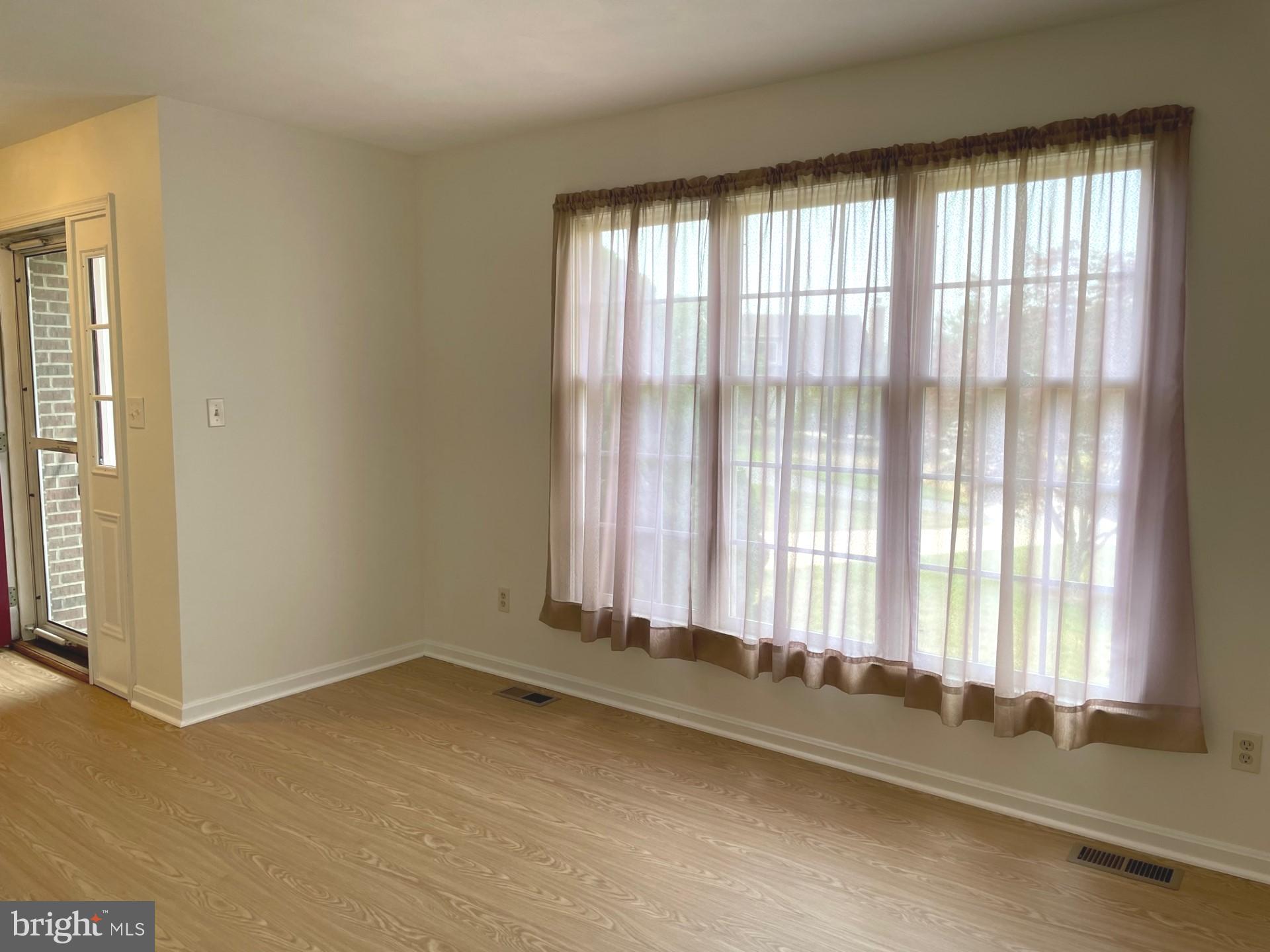 POOLE MEADOWS - Residential