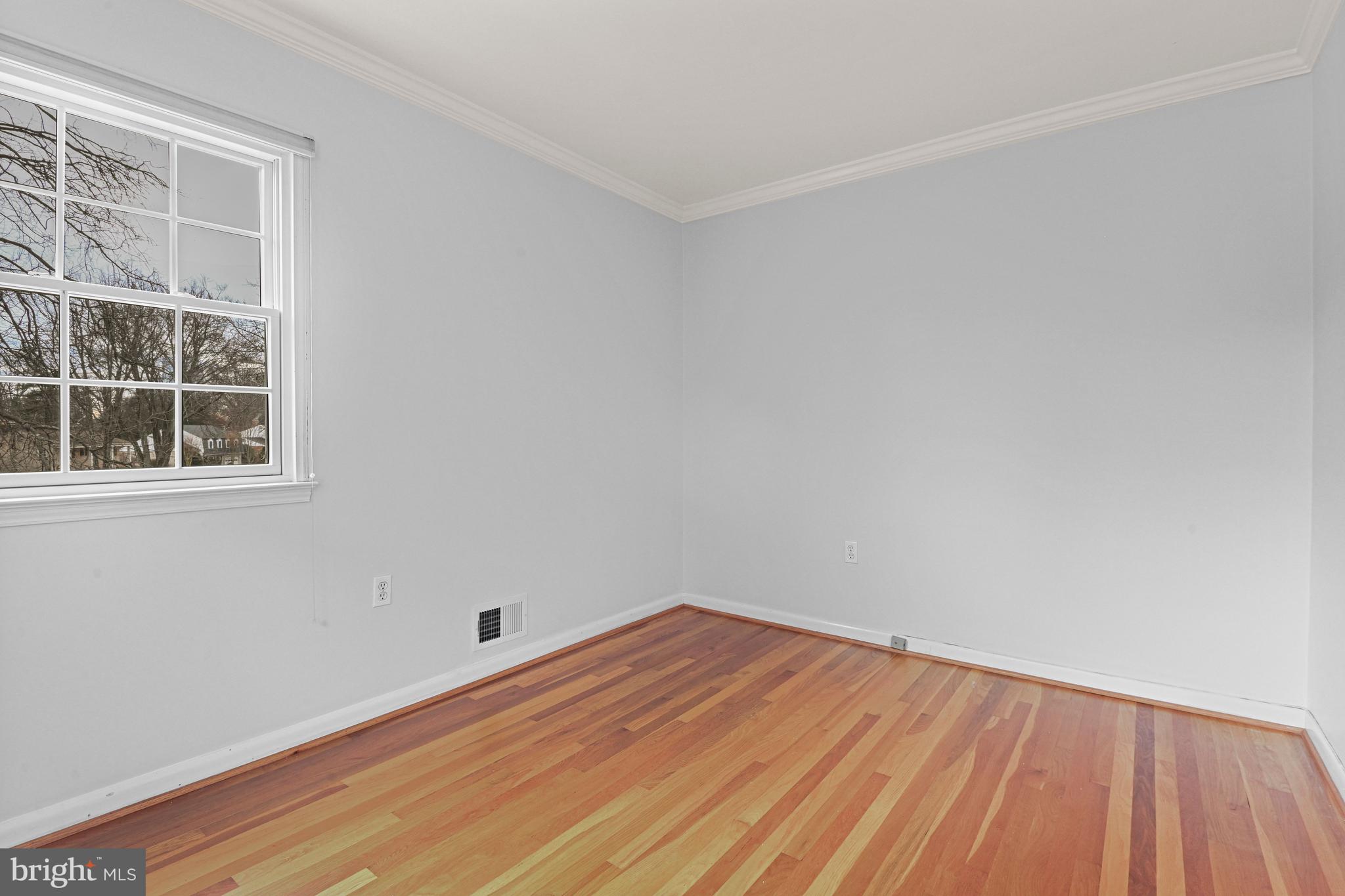 MC LEAN HAMLET - Residential