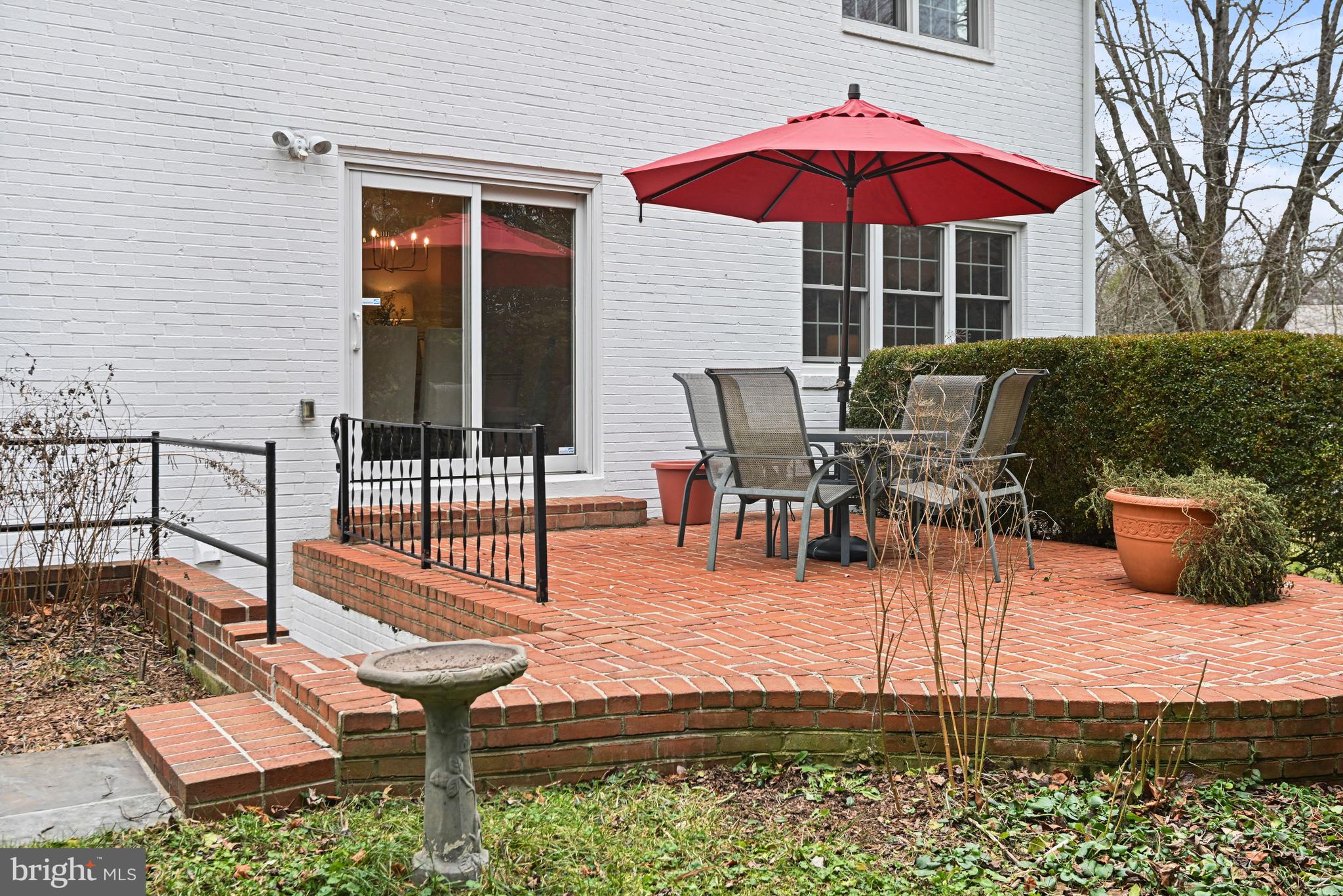 MC LEAN HAMLET - Residential