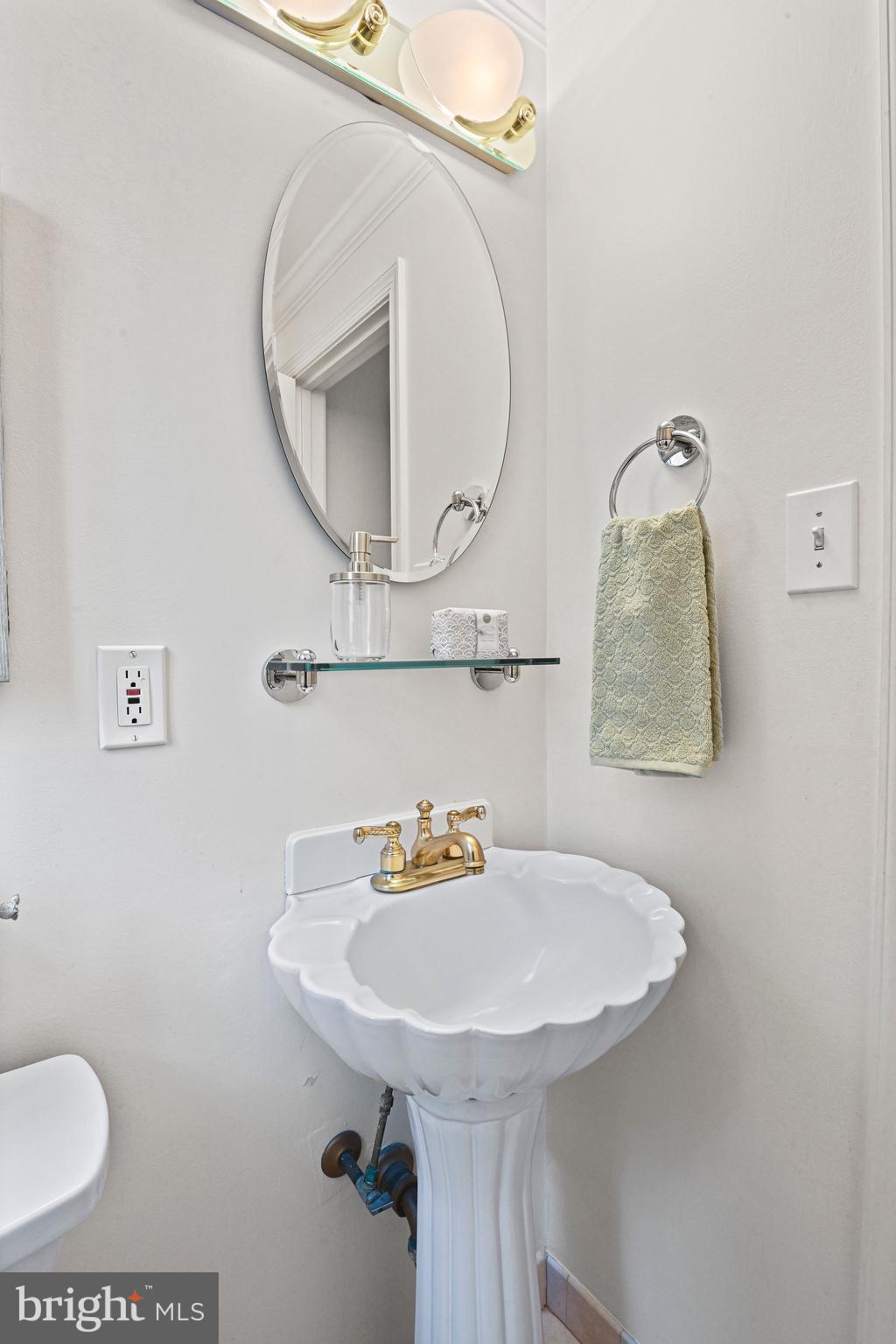 MC LEAN HAMLET - Residential