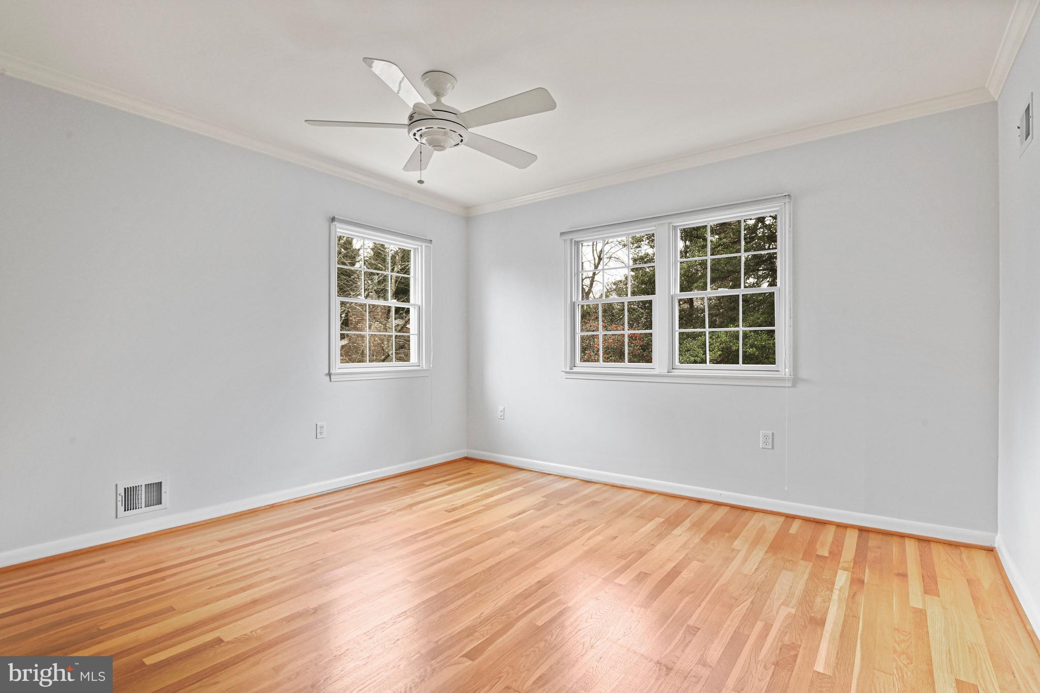 MC LEAN HAMLET - Residential