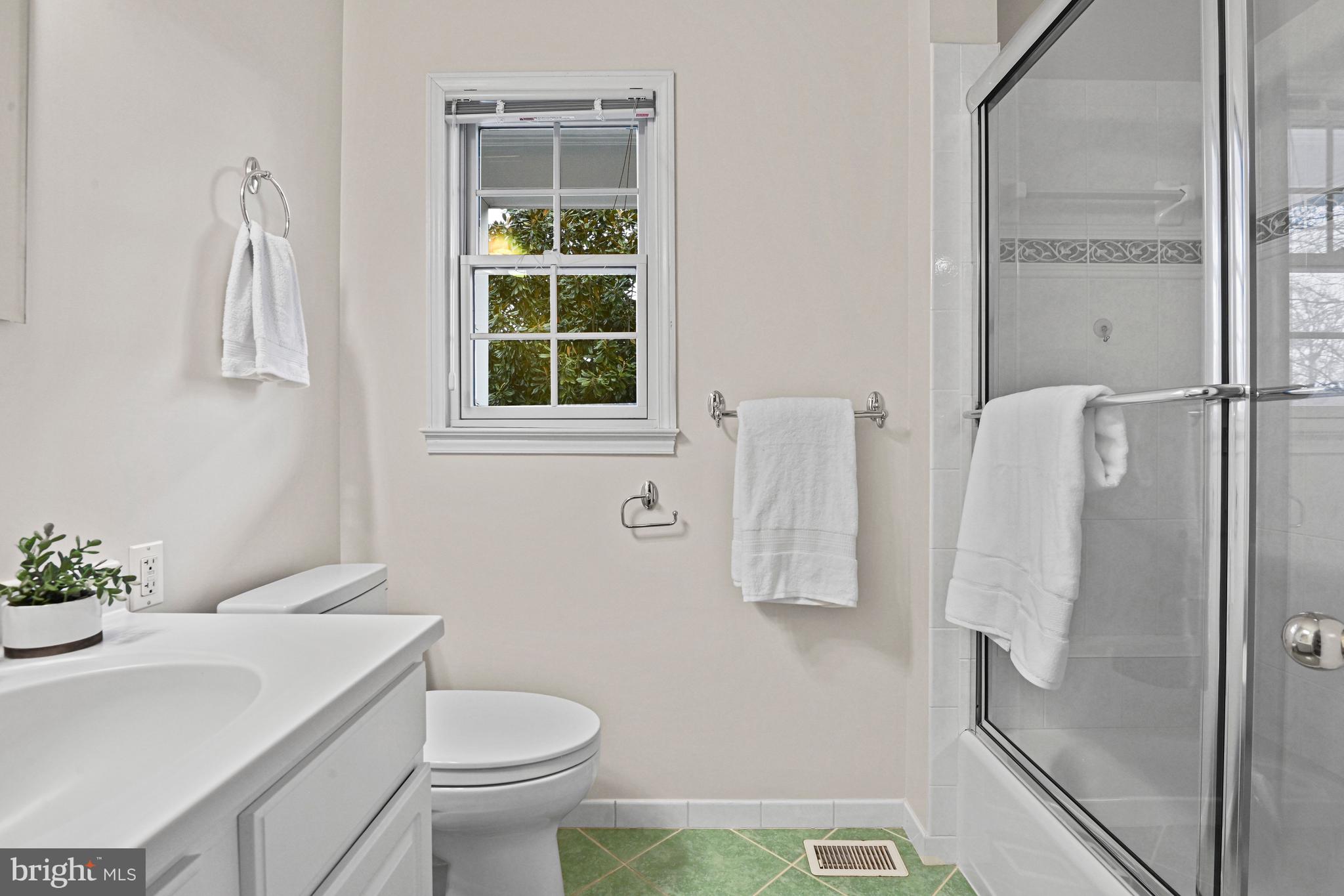 MC LEAN HAMLET - Residential