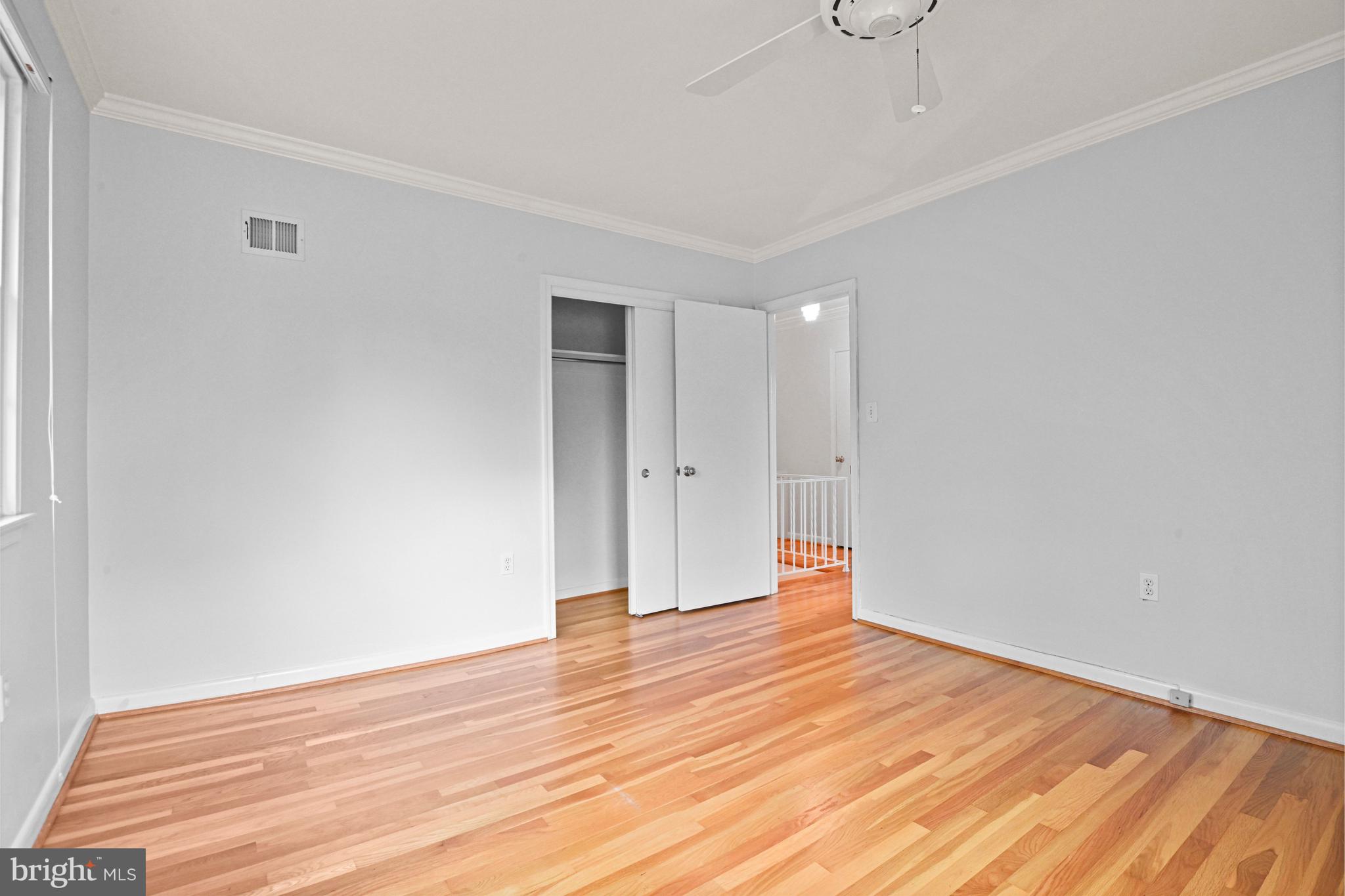 MC LEAN HAMLET - Residential