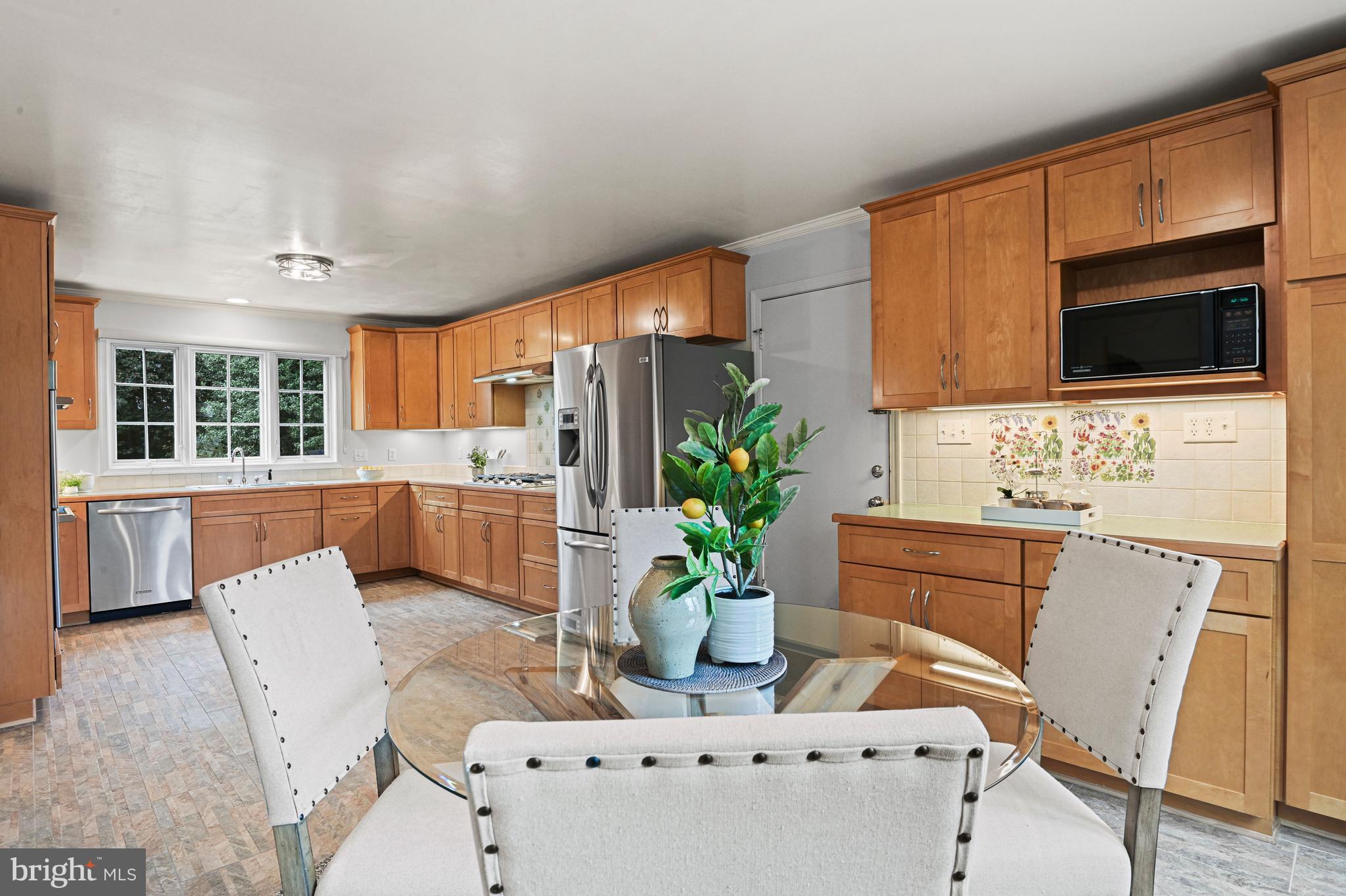 MC LEAN HAMLET - Residential