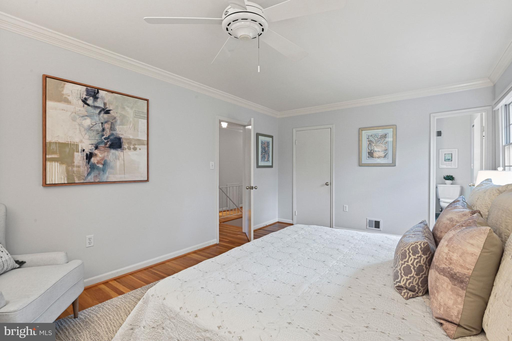 MC LEAN HAMLET - Residential