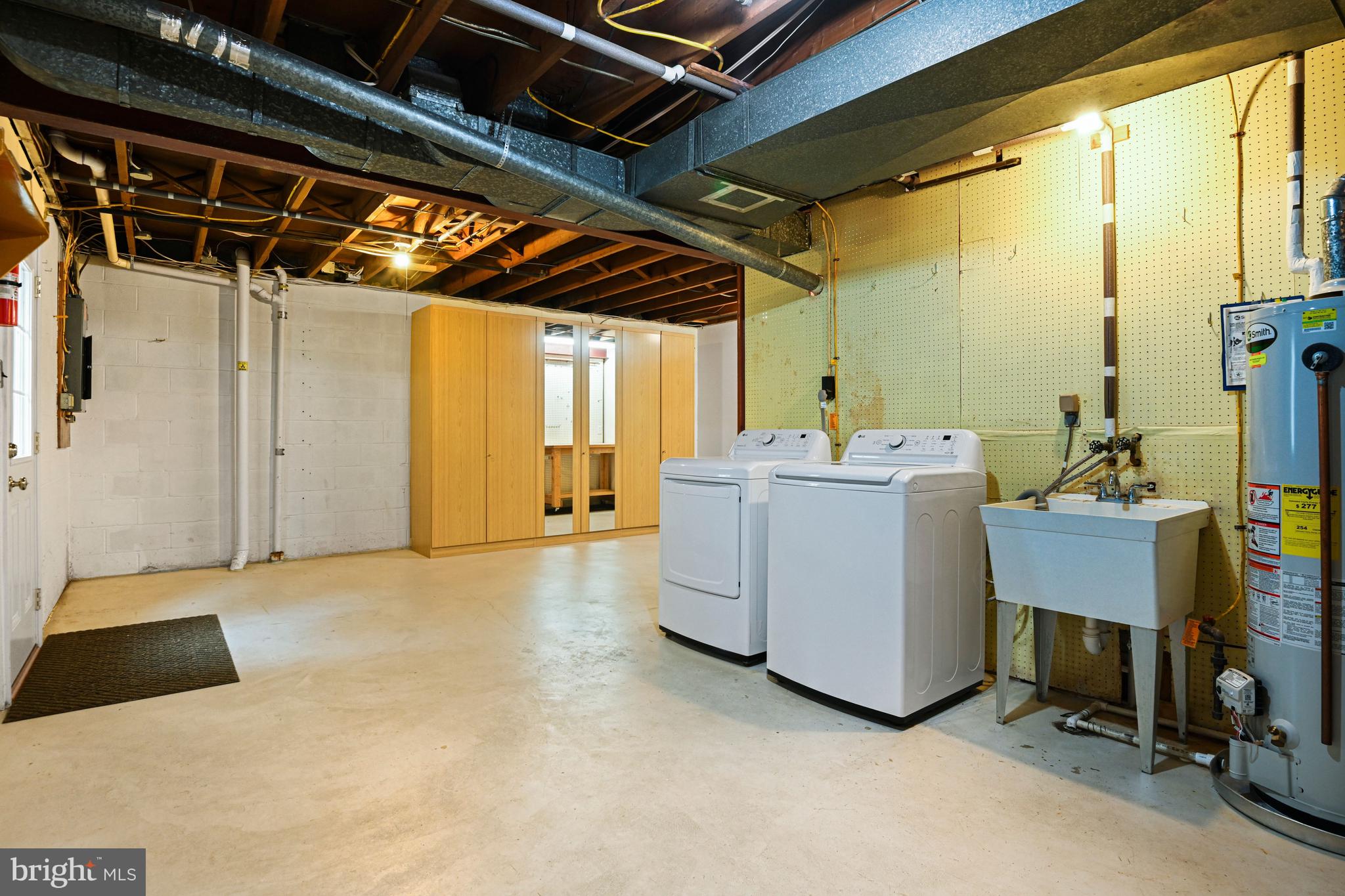 MC LEAN HAMLET - Residential