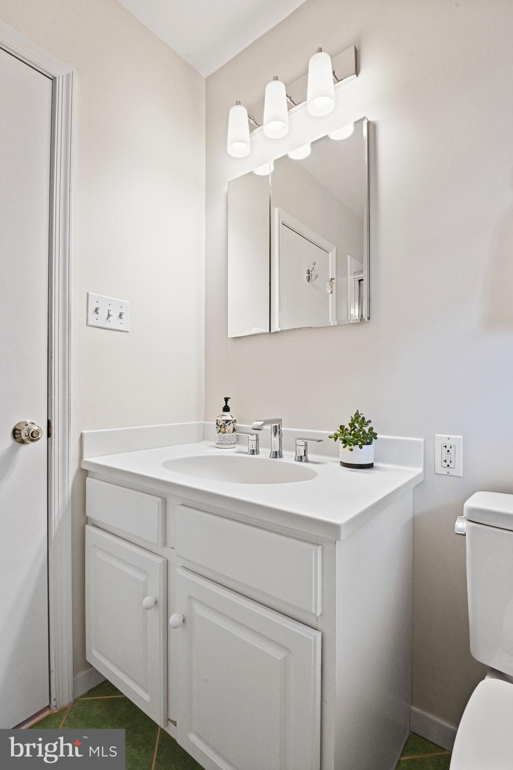 MC LEAN HAMLET - Residential