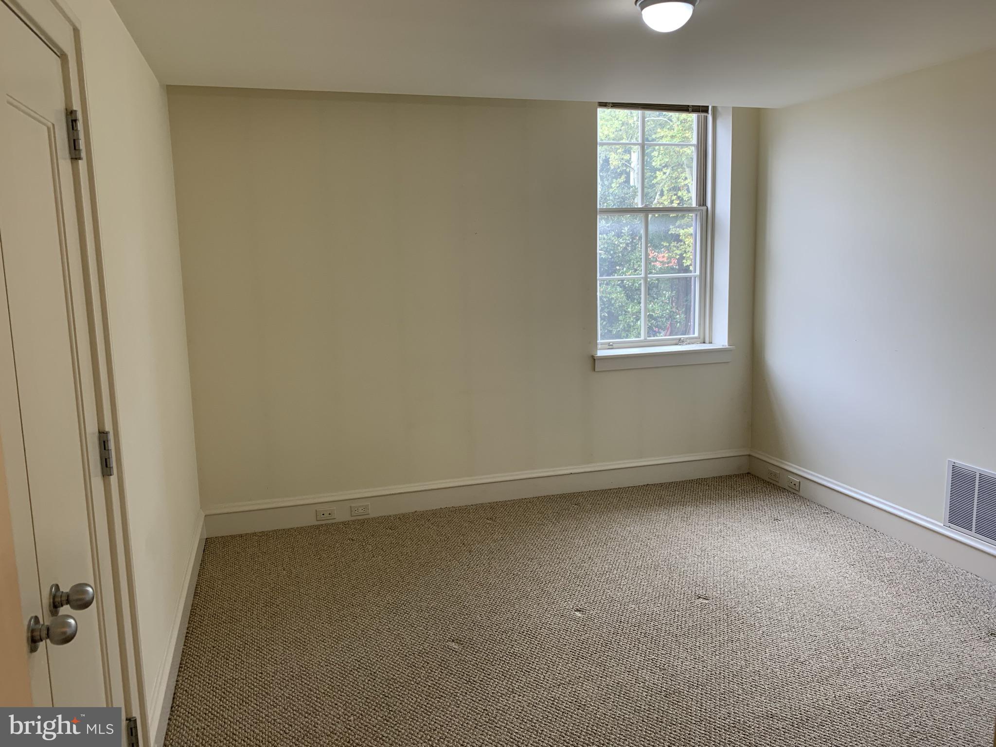 OLD CITY - Residential Lease