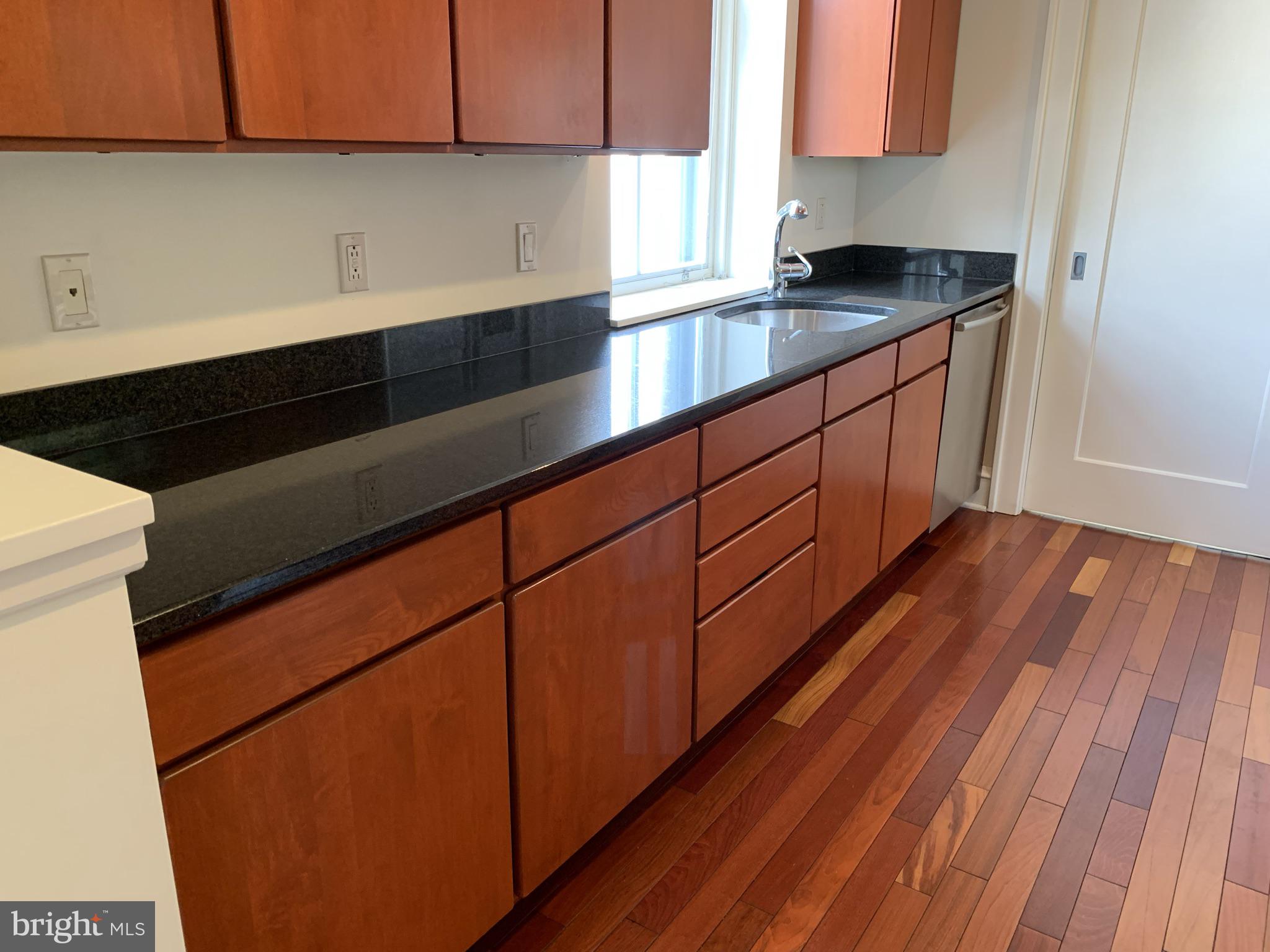 OLD CITY - Residential Lease