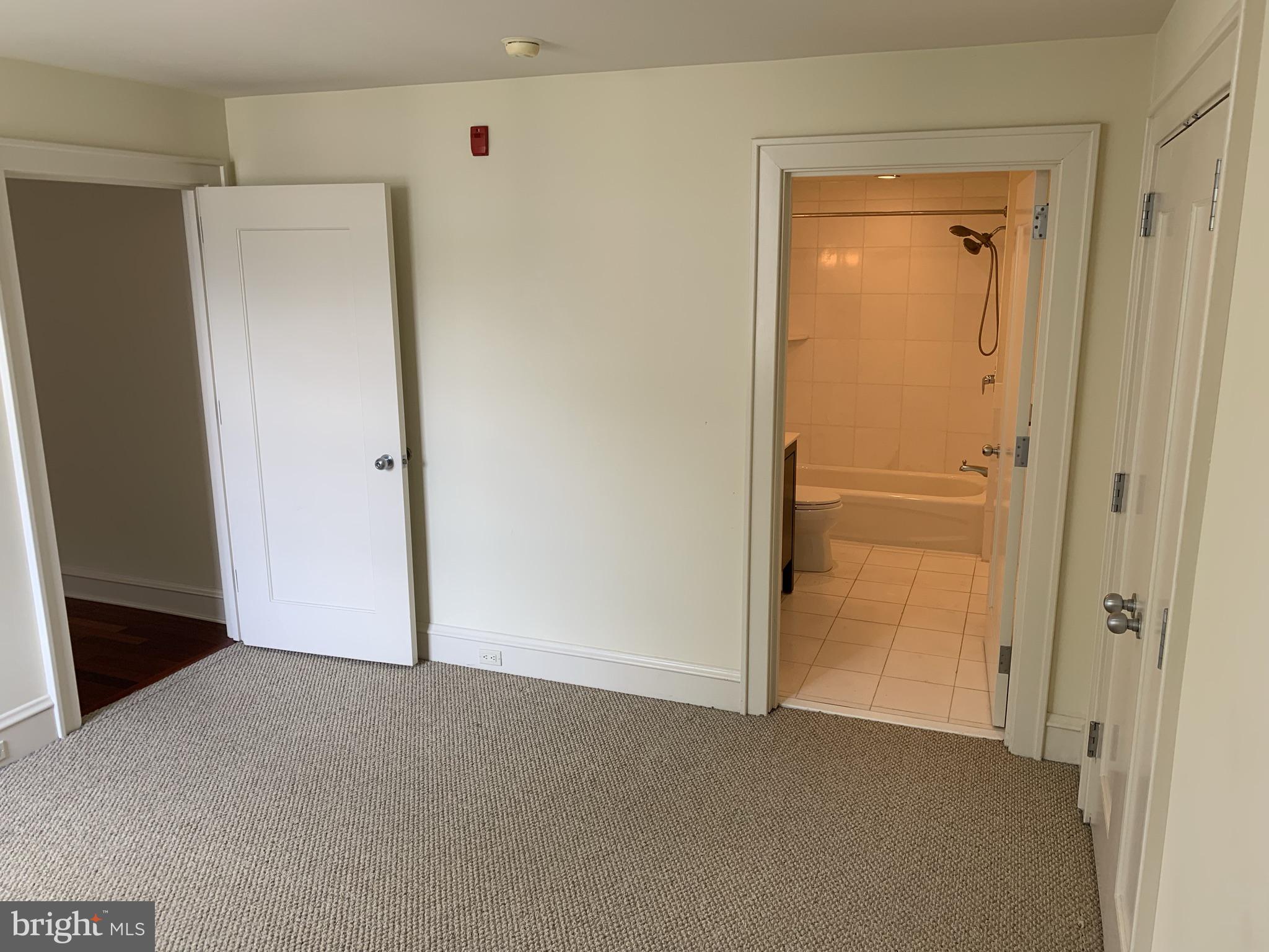 OLD CITY - Residential Lease