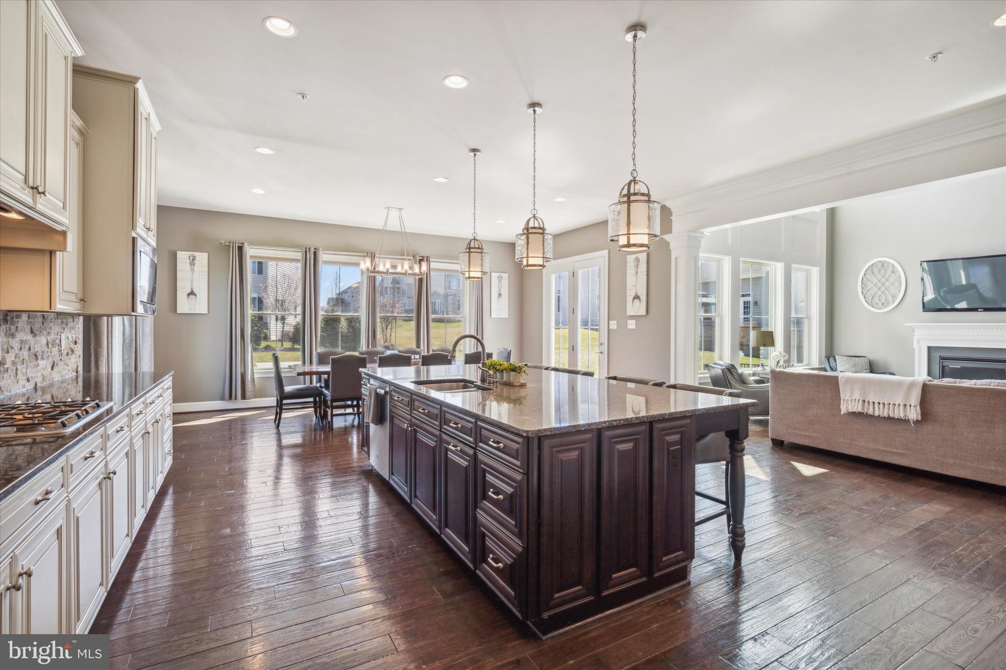 WARRINGTON SPRINGS - Residential