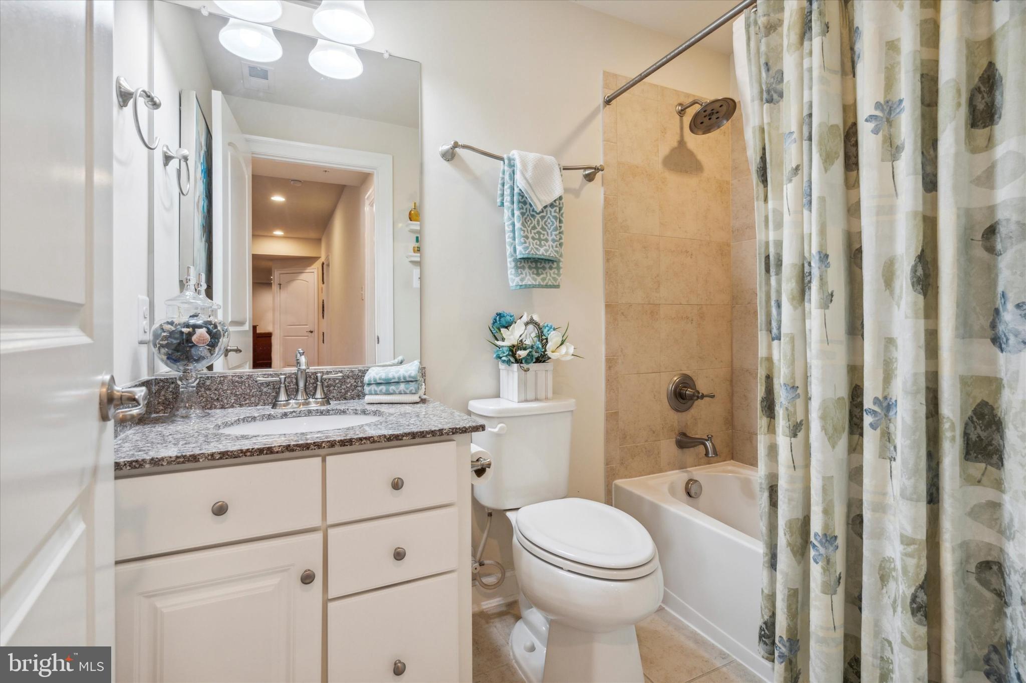 WARRINGTON SPRINGS - Residential