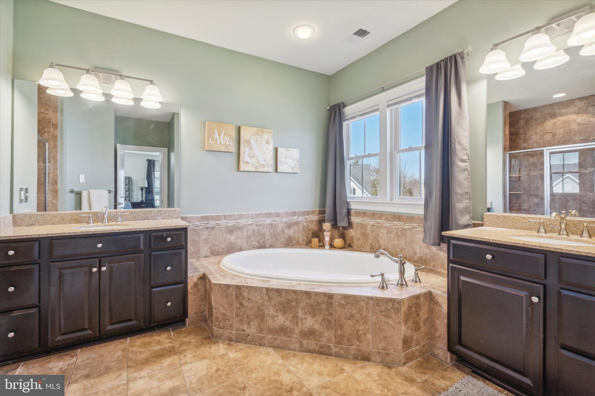 WARRINGTON SPRINGS - Residential