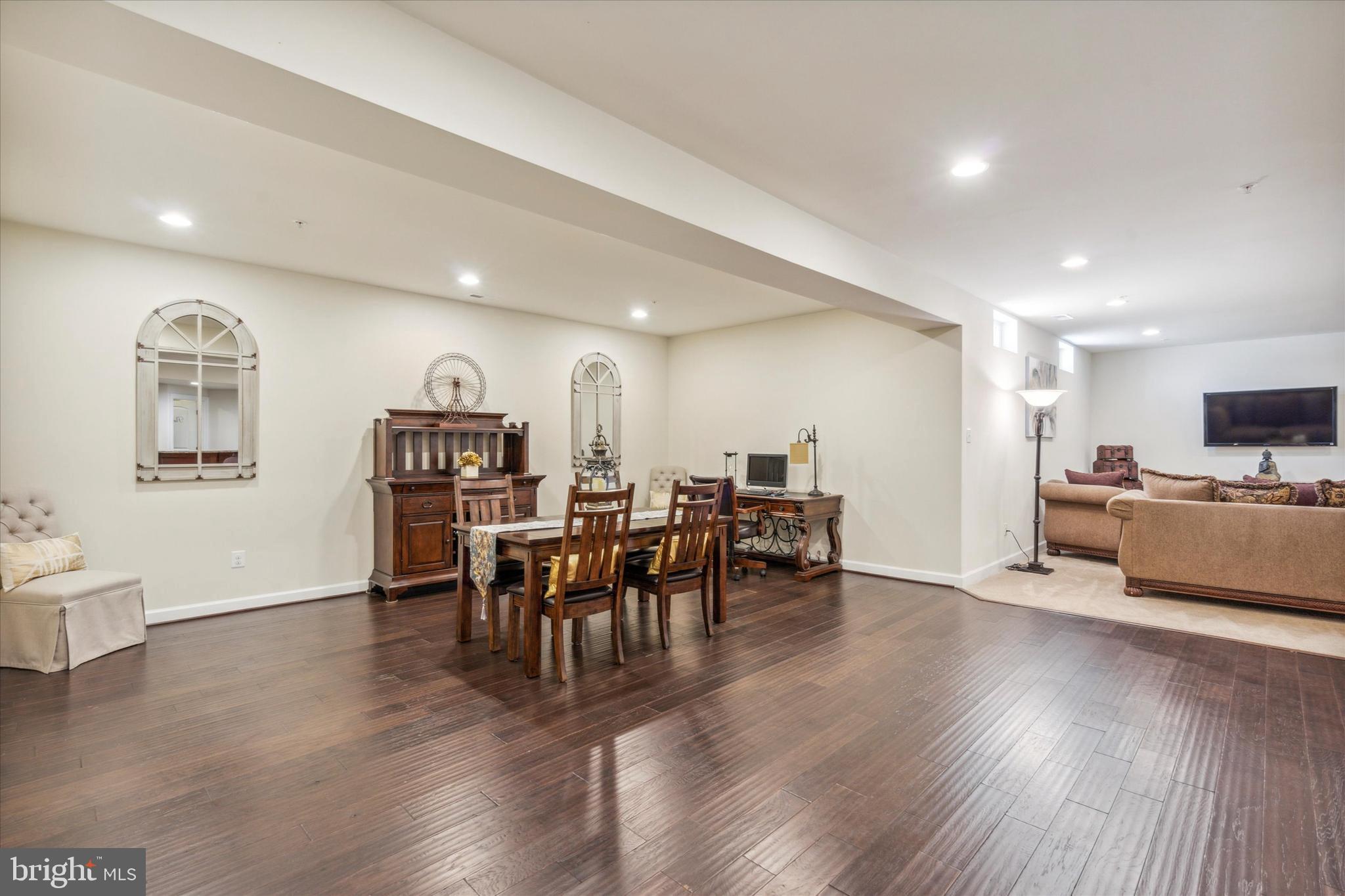 WARRINGTON SPRINGS - Residential