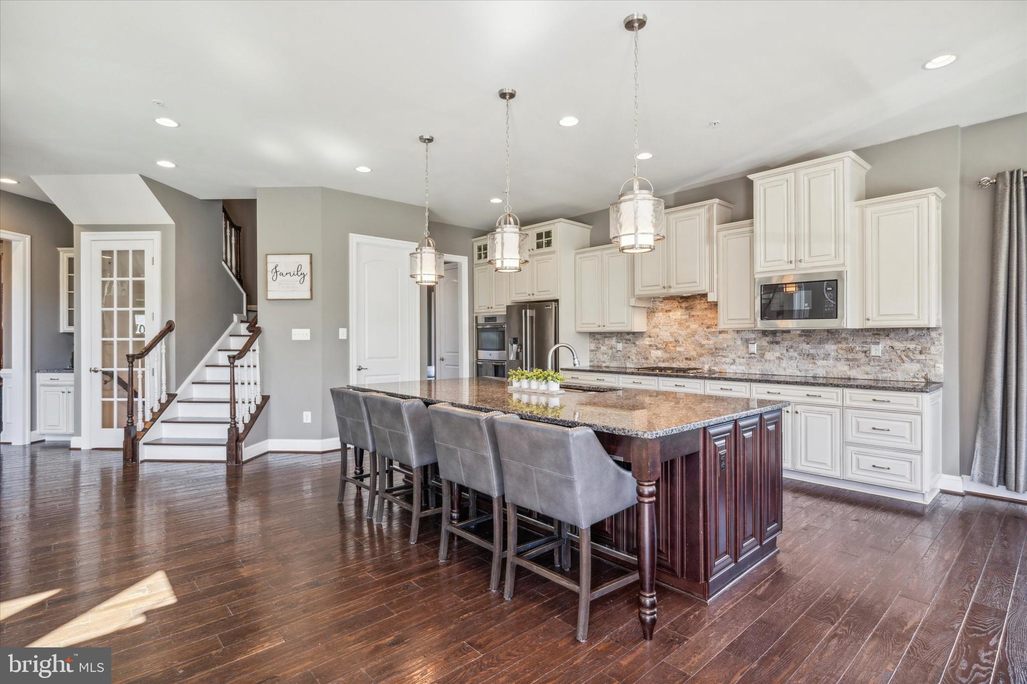 WARRINGTON SPRINGS - Residential