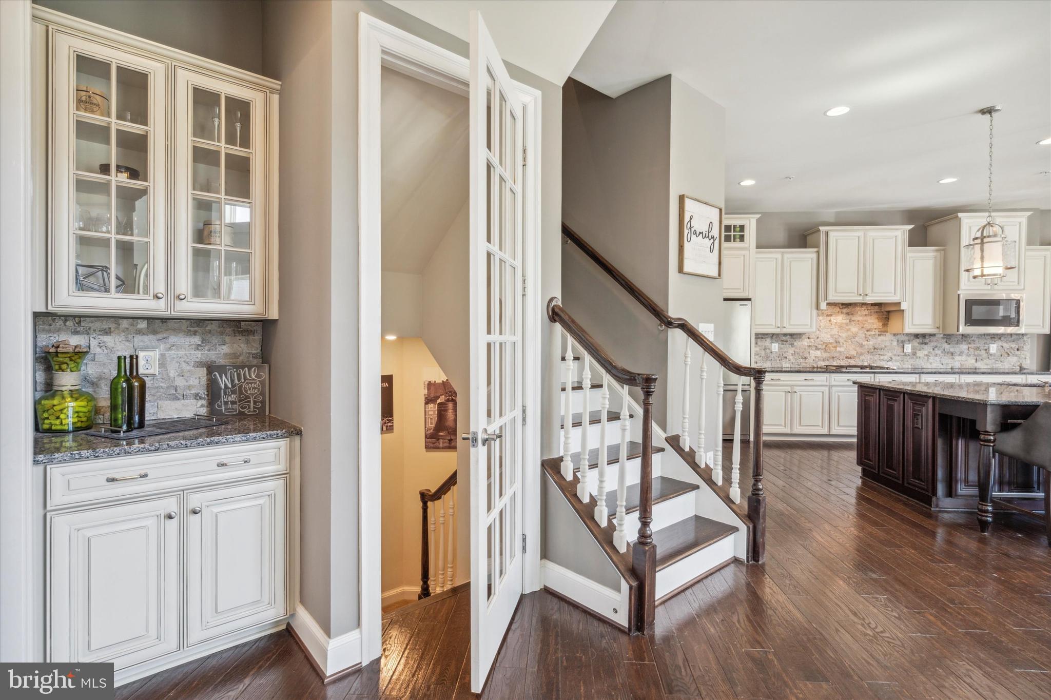 WARRINGTON SPRINGS - Residential