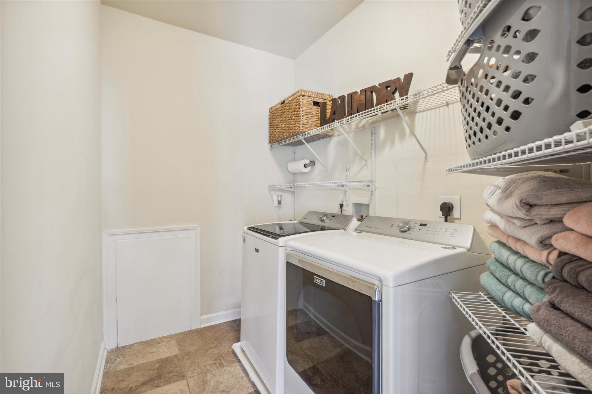 WARRINGTON SPRINGS - Residential