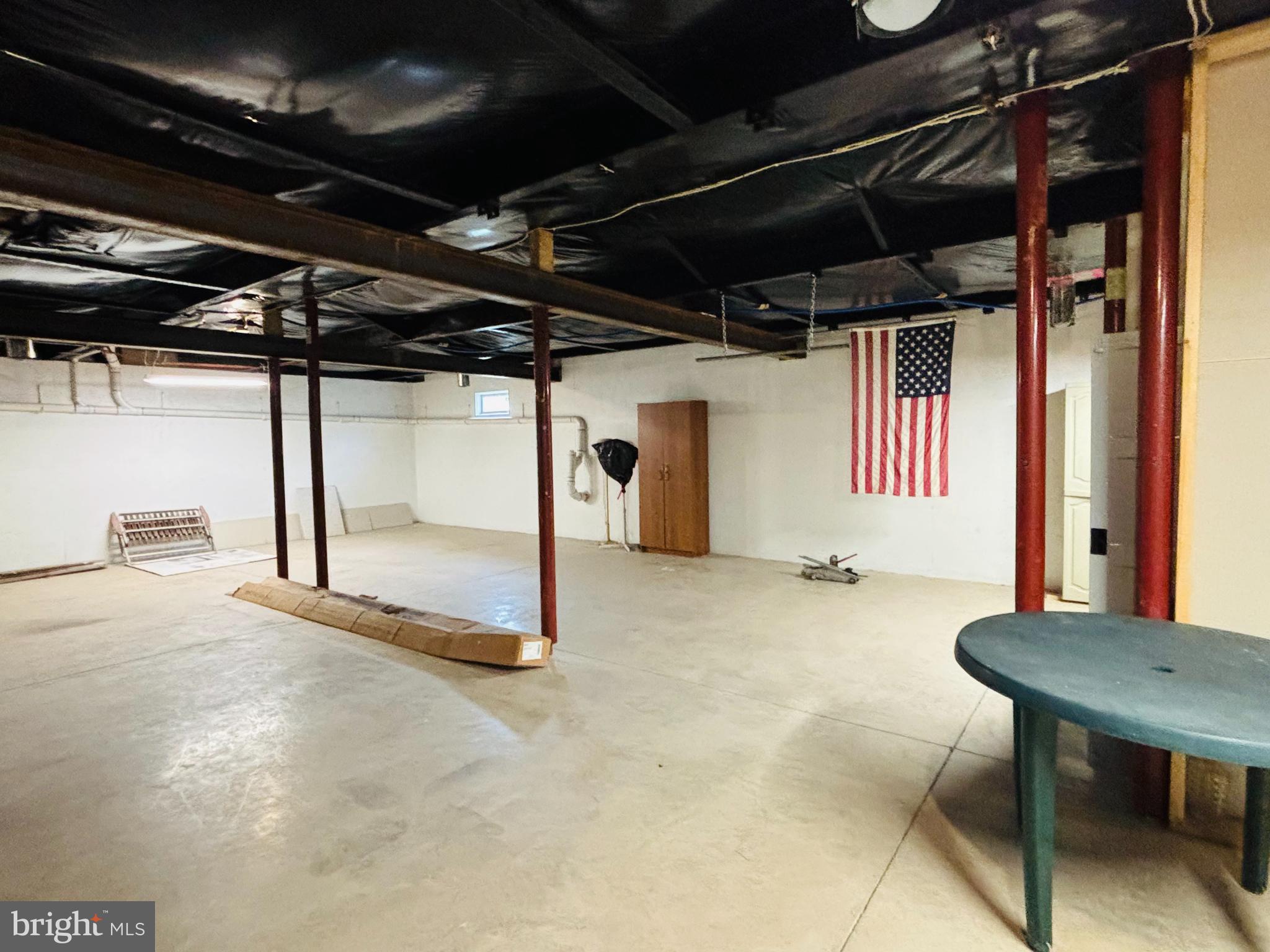 107 E PARK AVENUE