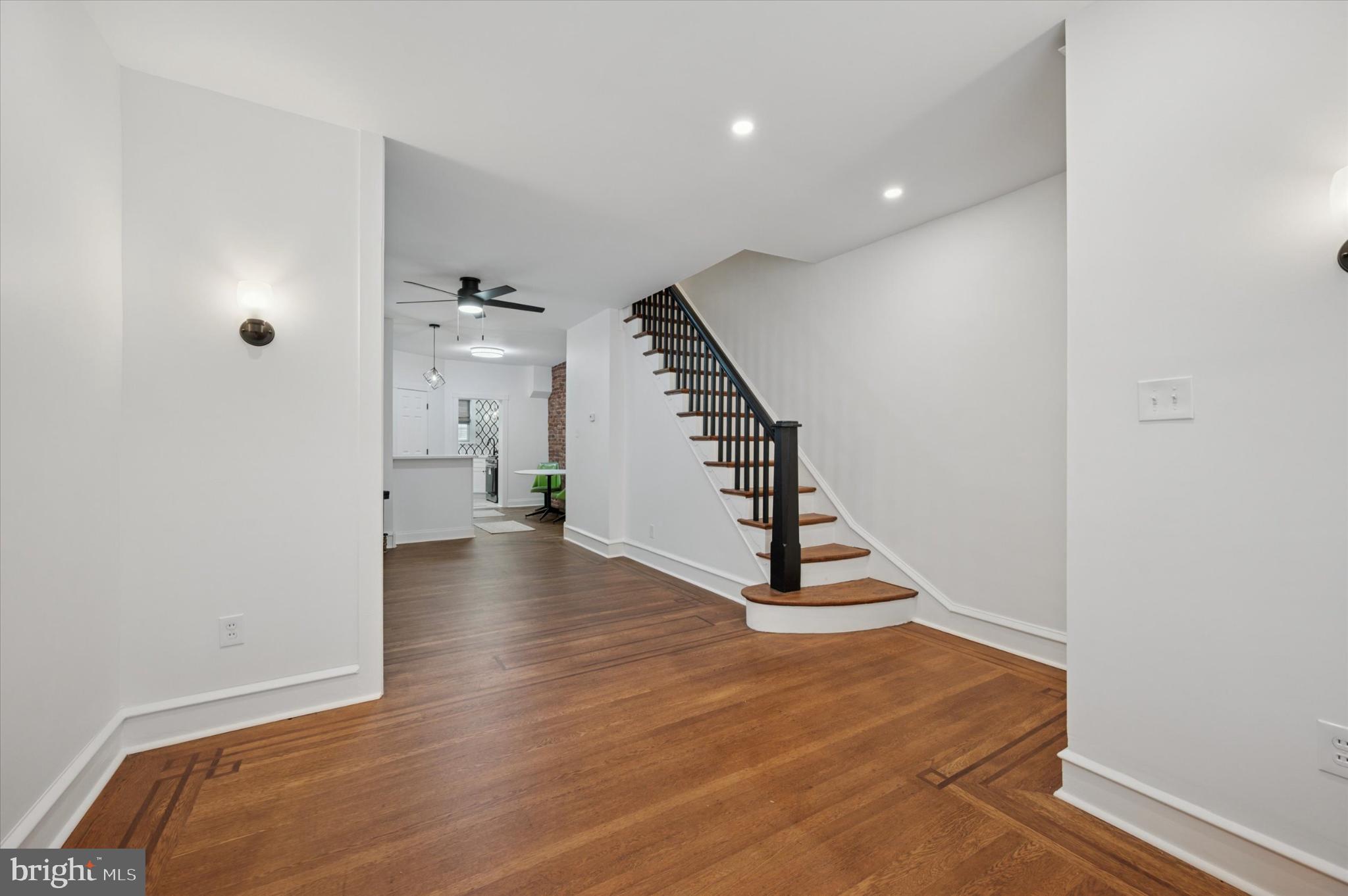 PORT RICHMOND - Residential