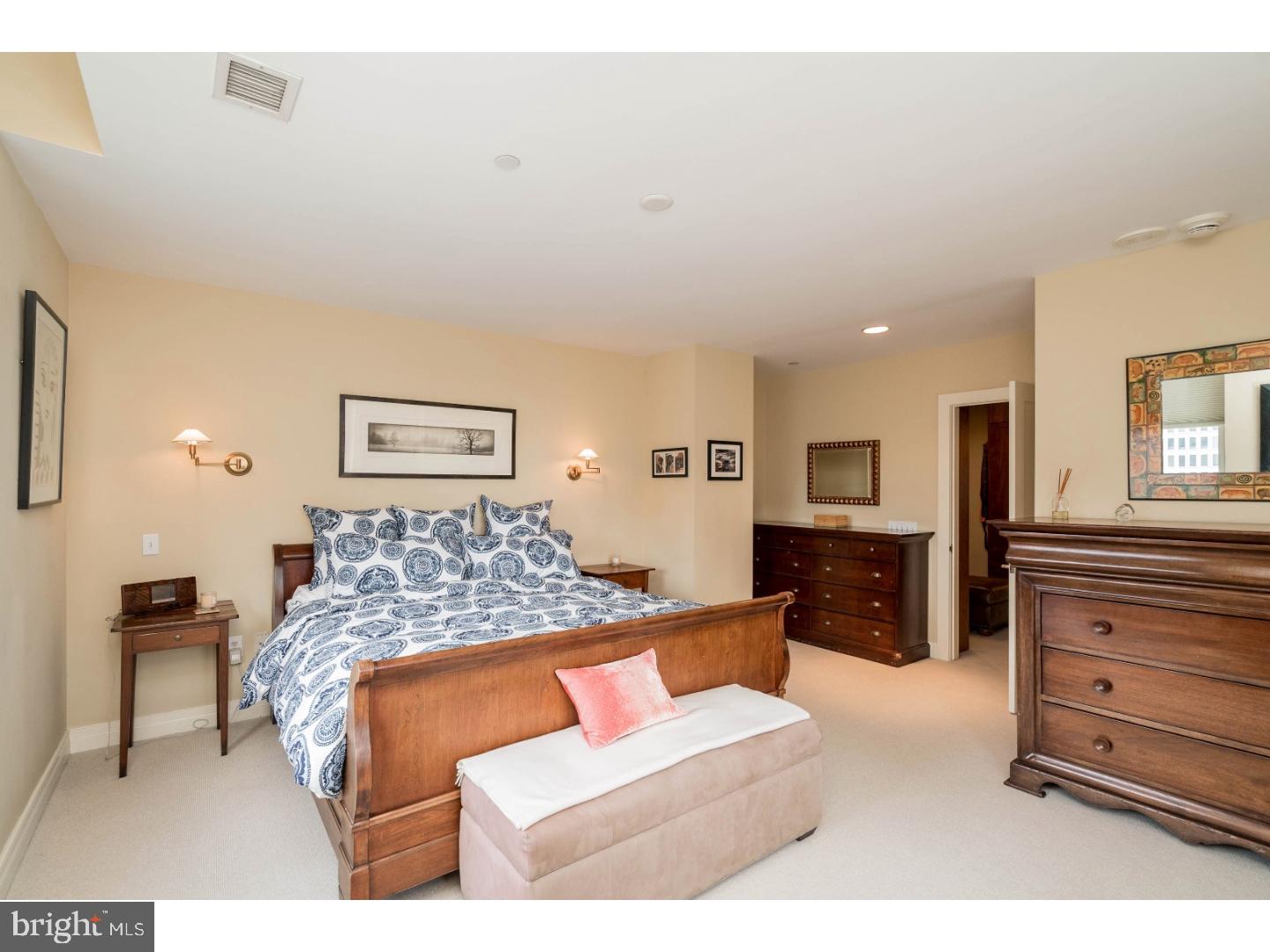 CENTER CITY - Residential