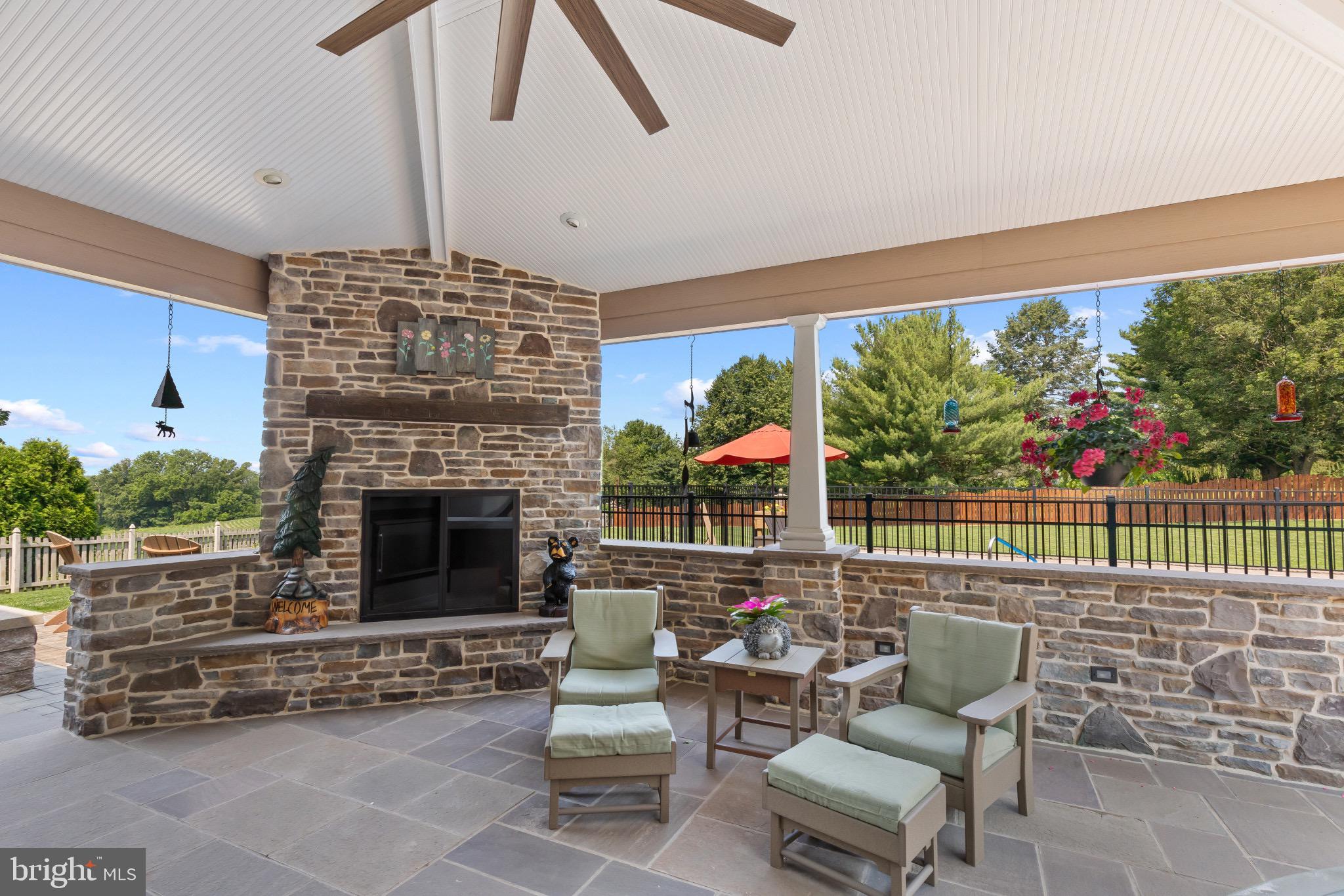 NORTH HILLS - Residential