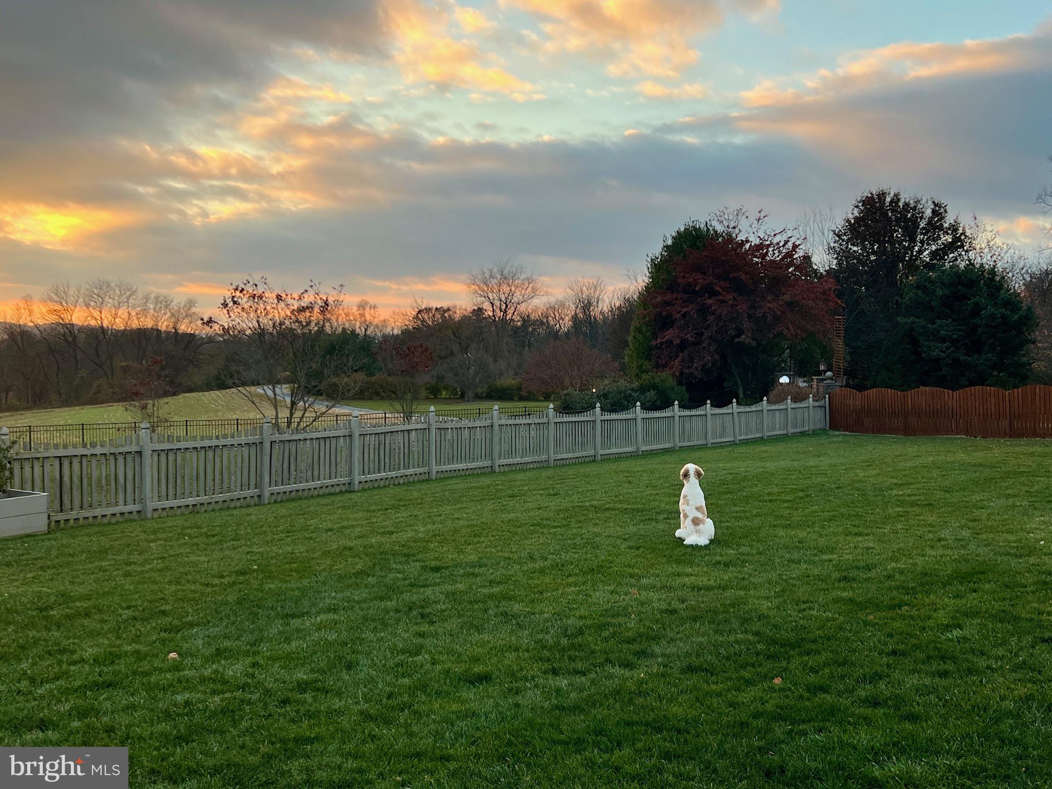 NORTH HILLS - Residential