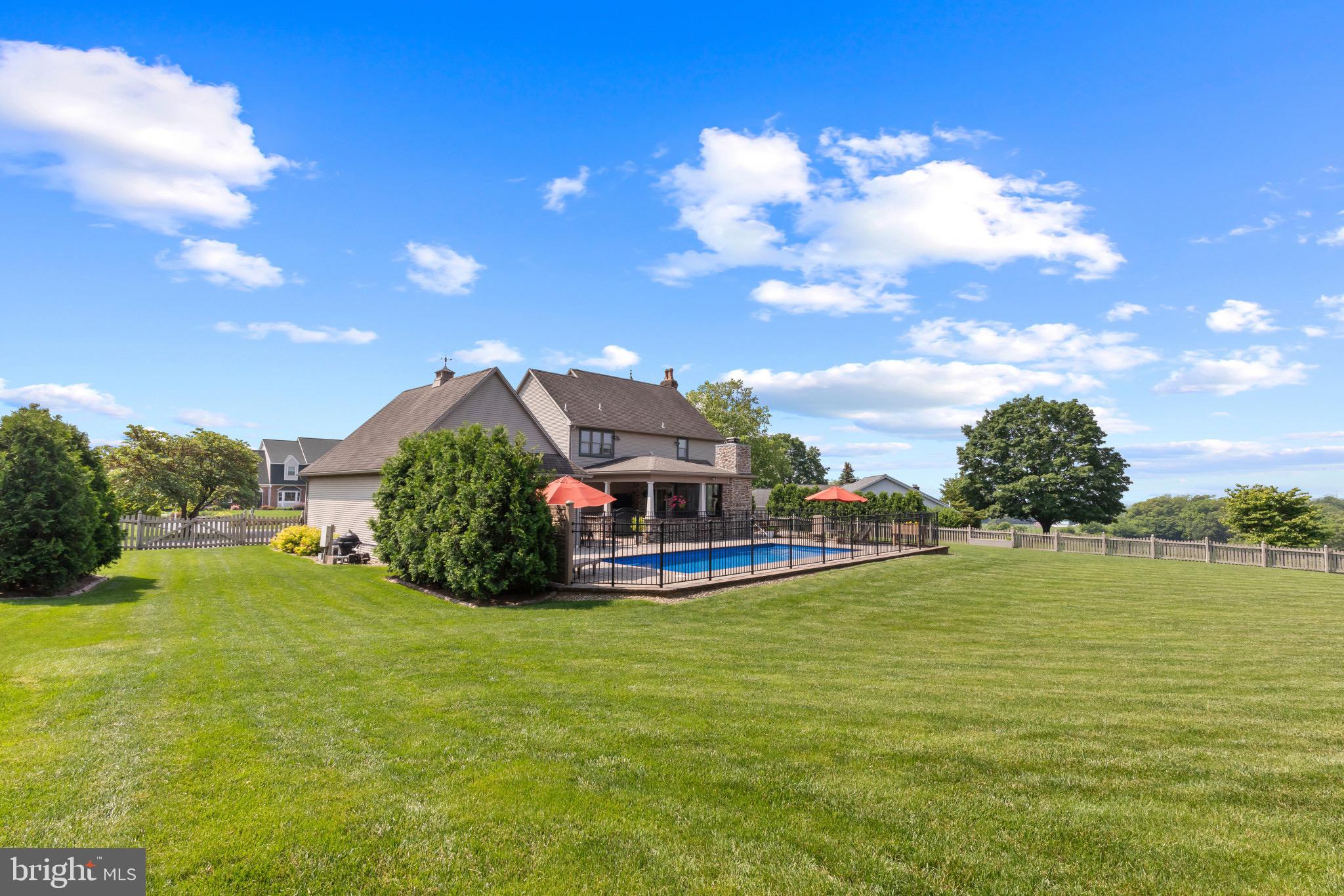 NORTH HILLS - Residential