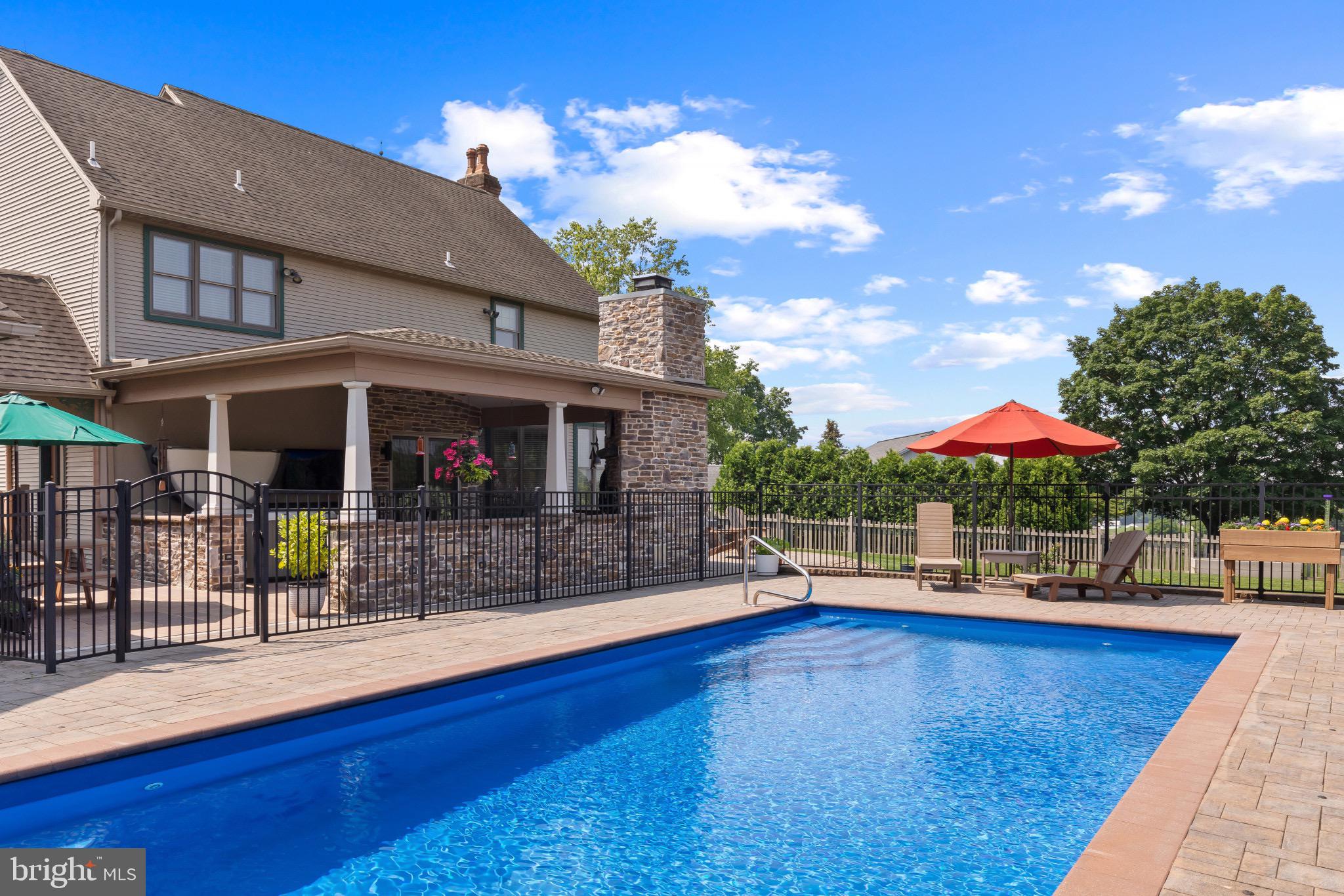 NORTH HILLS - Residential