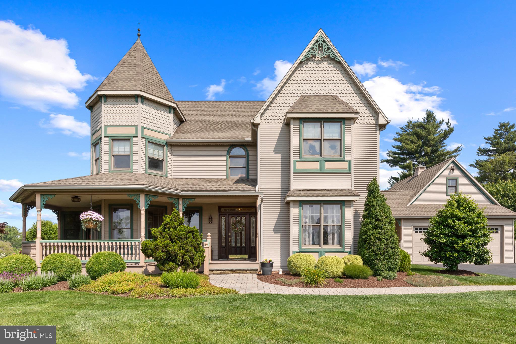 NORTH HILLS - Residential