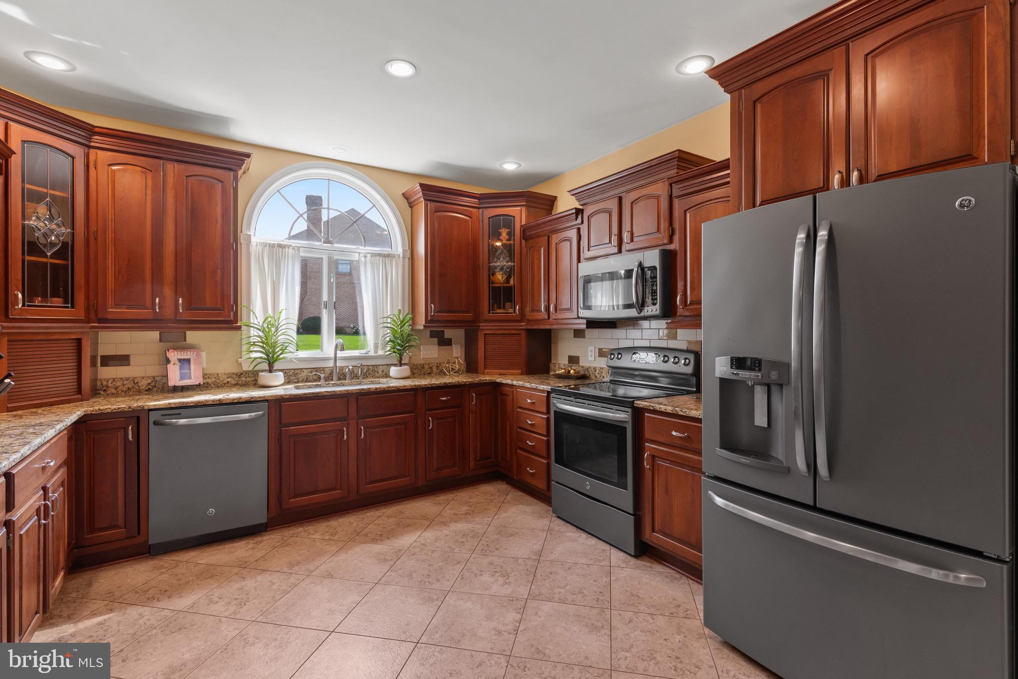 NORTH HILLS - Residential