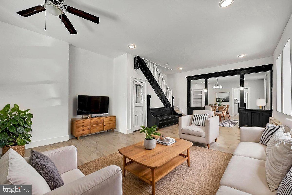 105 W WOOD STREET