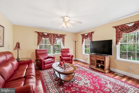Tiny photo for 8 Cliff Court, SEWELL, NJ 08080 (MLS # NJGL2071568)