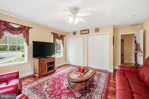 Tiny photo for 8 Cliff Court, SEWELL, NJ 08080 (MLS # NJGL2071568)