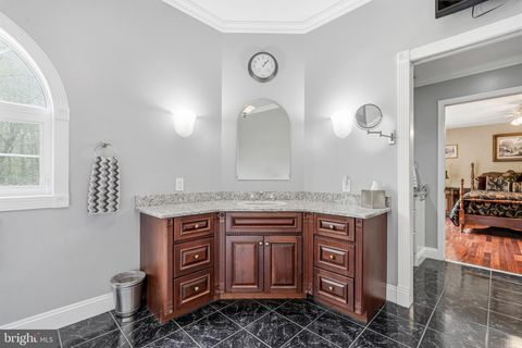 Tiny photo for 8 Cliff Court, SEWELL, NJ 08080 (MLS # NJGL2071568)