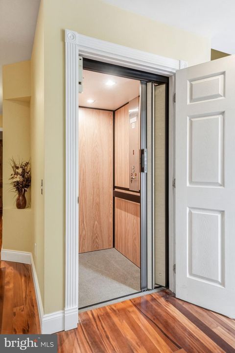Tiny photo for 8 Cliff Court, SEWELL, NJ 08080 (MLS # NJGL2071568)