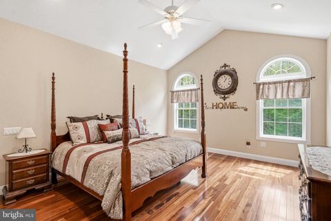 Tiny photo for 8 Cliff Court, SEWELL, NJ 08080 (MLS # NJGL2071568)