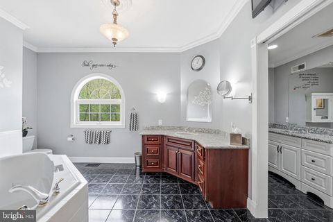 Tiny photo for 8 Cliff Court, SEWELL, NJ 08080 (MLS # NJGL2071568)