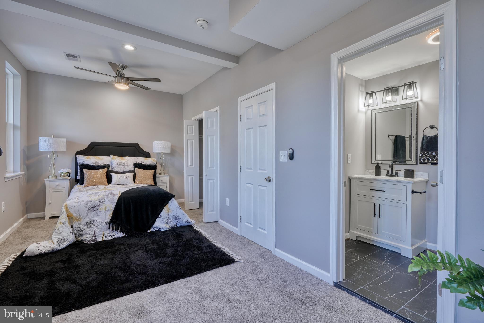 LIBERTY SQUARE - Residential