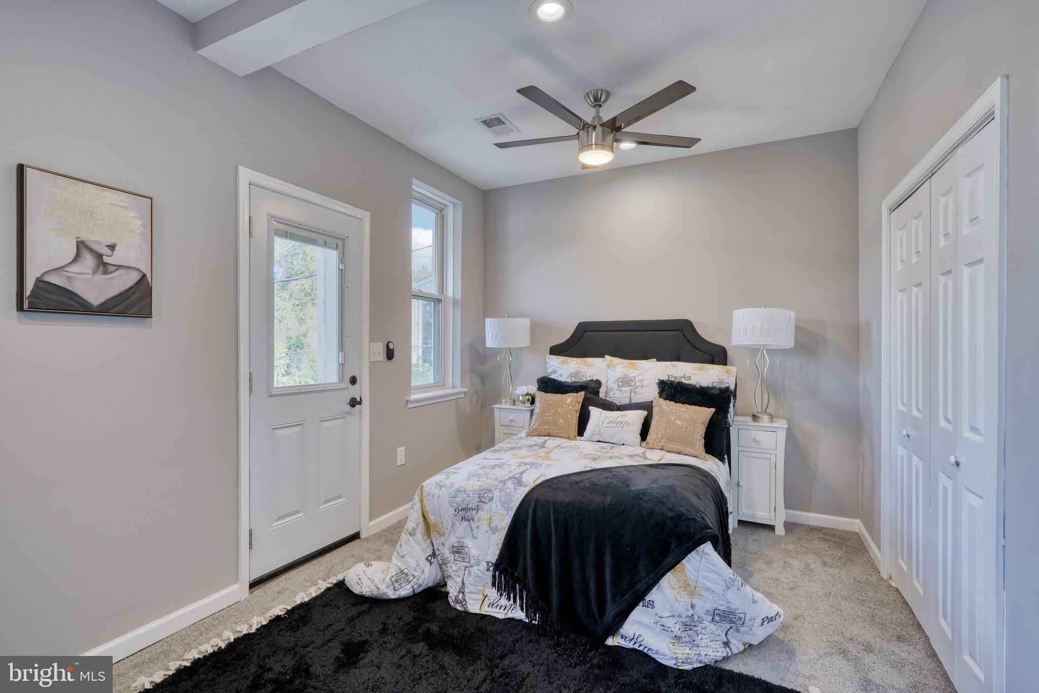 LIBERTY SQUARE - Residential