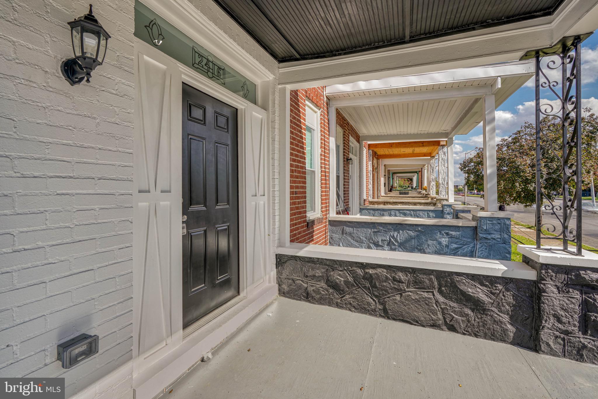 LIBERTY SQUARE - Residential