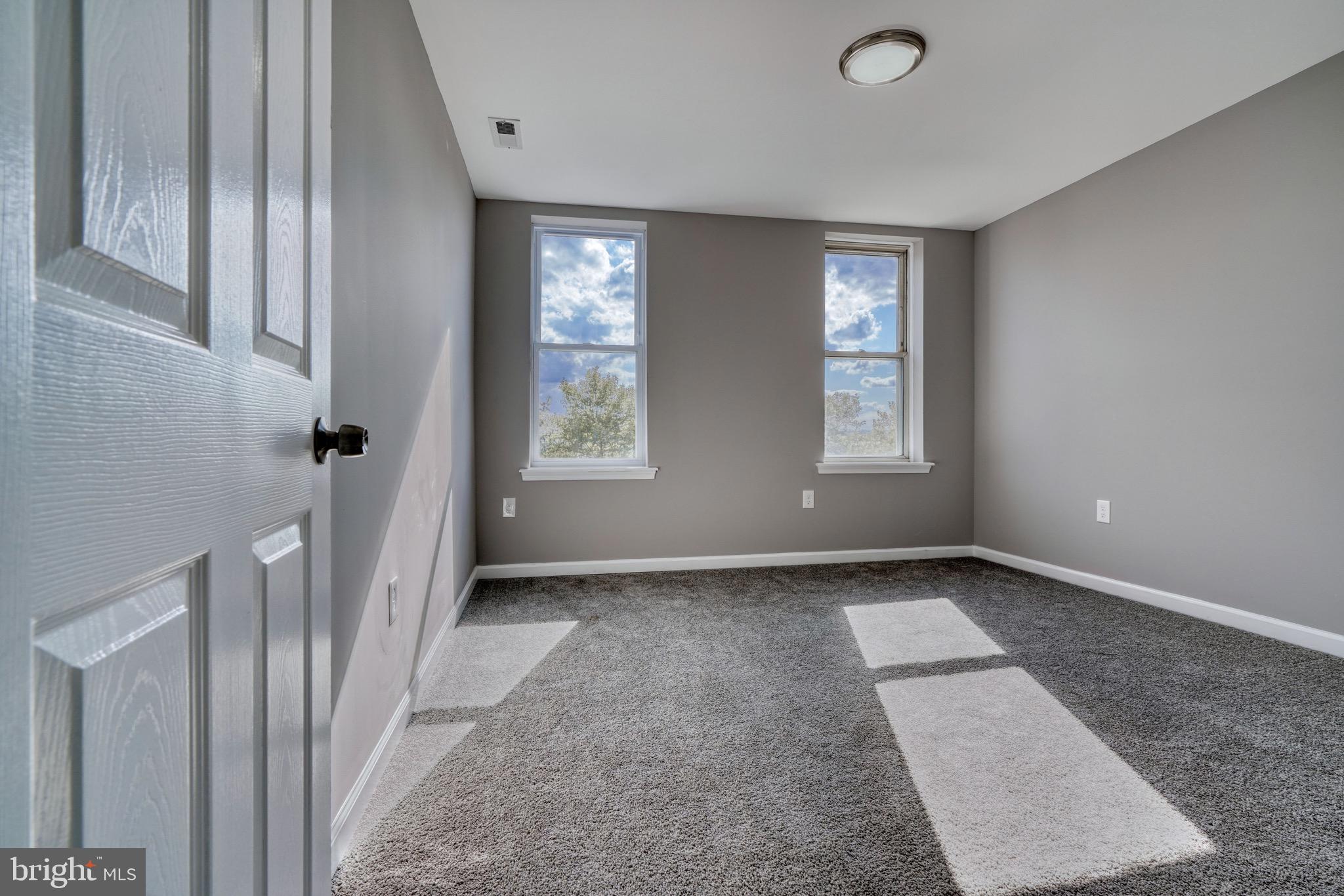 LIBERTY SQUARE - Residential