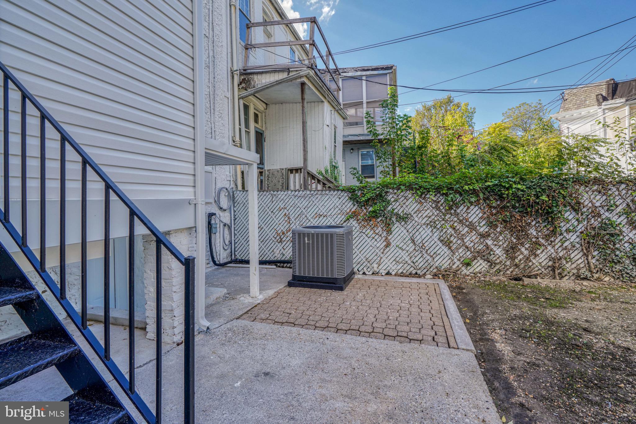 LIBERTY SQUARE - Residential